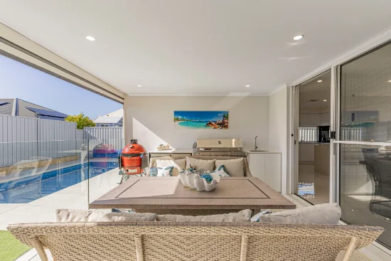 15 Bromfield Avenue, Brabham, WA 6055