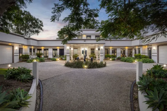 15 Burton Lane, Samford Valley, Qld 4520