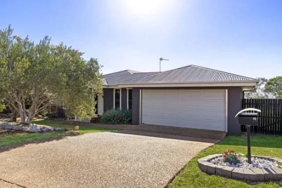 15 Campbell Drive, Highfields, Qld 4352