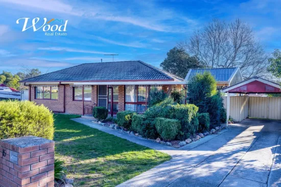 15 Candlebark Crt, Thurgoona, NSW 2640