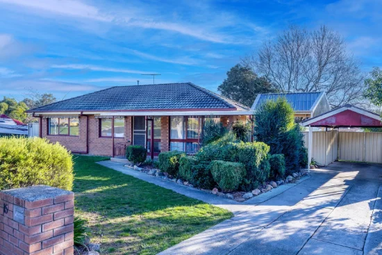 15 Candlebark St, Thurgoona, NSW 2640