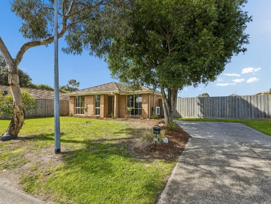 15 Capella Pl, Carrum Downs, Vic 3201
