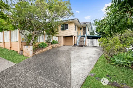 15 Casmaria Street, Mansfield, Qld 4122