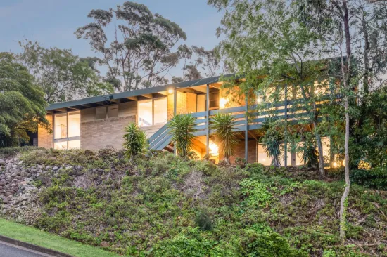 15 Challambra Crescent, Highton, Vic 3216