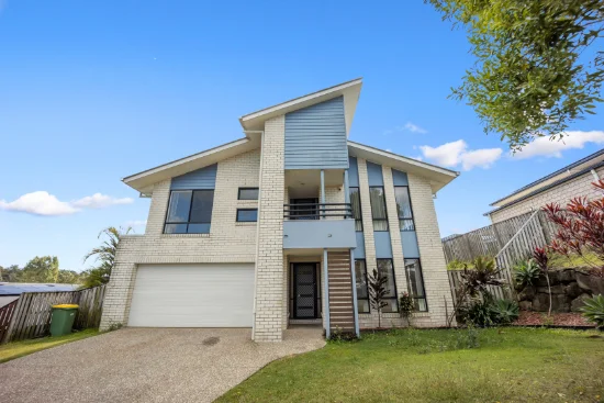 15 Chesterton Street, Pacific Pines, Qld 4211