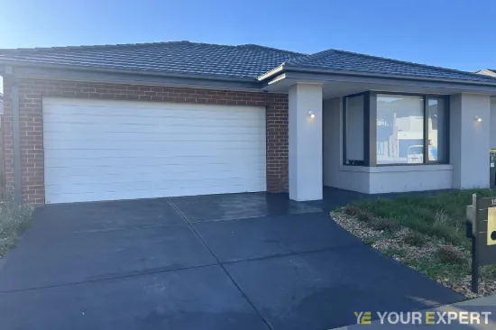 15 Chimay Street, Clyde North, Vic 3978