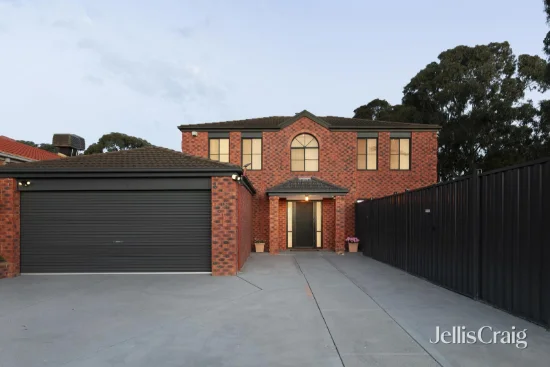 15 Clauscen Drive, Rowville, Vic 3178 - For Sale