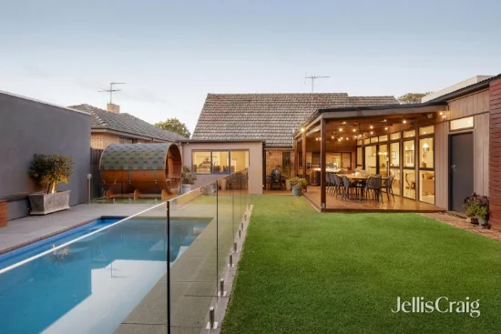 15 Coleman Avenue, Kew East, Vic 3102