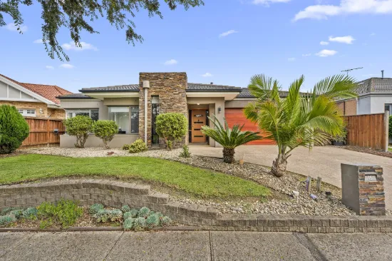 15 Colendy Close, Lyndhurst, Vic 3975
