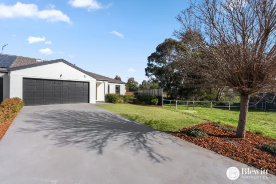 15 Coora Place, Jerrabomberra, NSW 2619