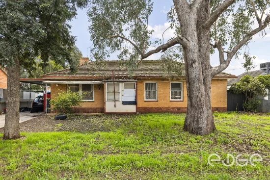 15 Crisp Road, Elizabeth Downs, SA 5113