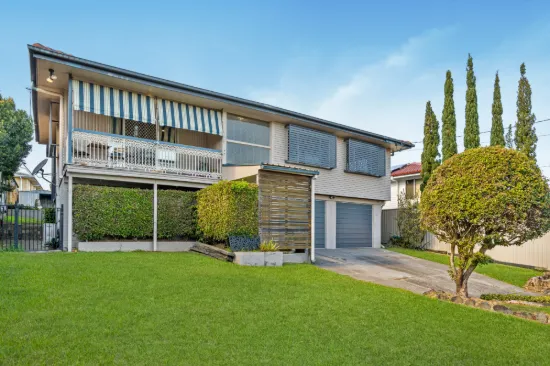 15 Derrima Crescent, Ferny Hills, Qld 4055