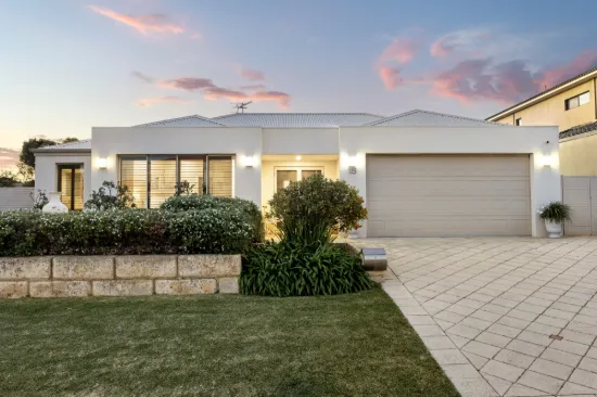15 Deverall Square, Hillarys, WA 6025