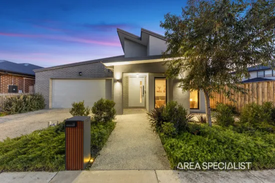 15 Diversity Road, Clyde North, Vic 3978