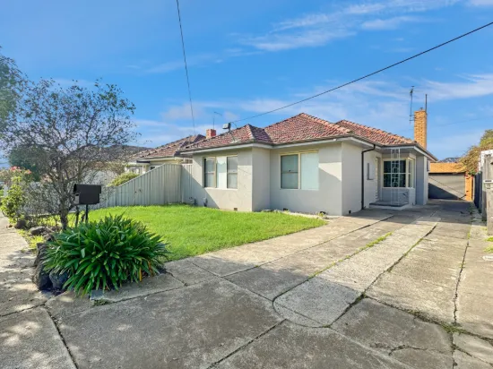 15 Dongola Rd, West Footscray, Vic 3012
