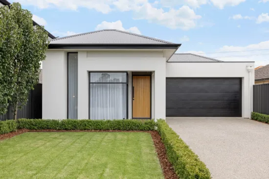 15 Drysdale Court, West Lakes Shore, SA 5020
