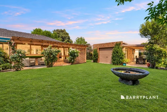 15 Earlston Square, Berwick, Vic 3806 - For Sale