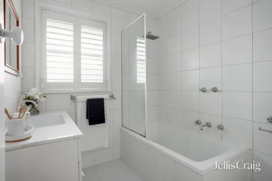 15 Eclipse Crescent, Watsonia, Vic 3087-Image