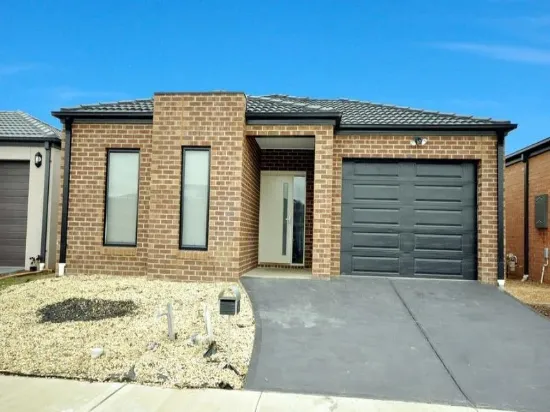 15 Falls Avenue, Craigieburn, Vic 3064