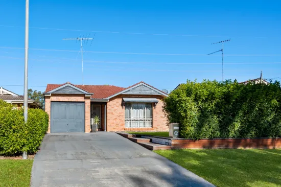 15 Ferntree Close, Glenmore Park, NSW 2745