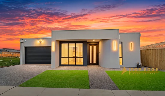 15 Flamerobin Street, Deanside, Vic 3336 - Sold