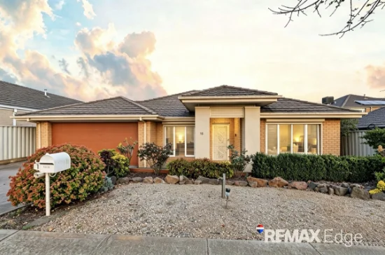 15 Flinders Place, Caroline Springs, Vic 3023 - For Sale