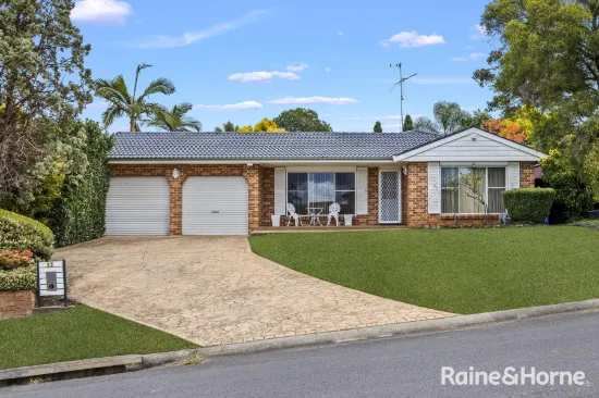15 Fluorite Place, Eagle Vale, NSW 2558