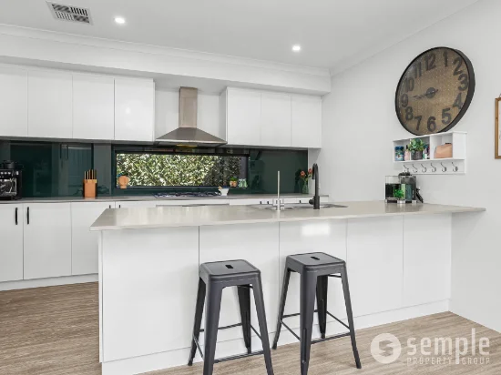 15 Foxtail Grove, Wandi, WA 6167-Image