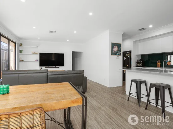 15 Foxtail Grove, Wandi, WA 6167-Image