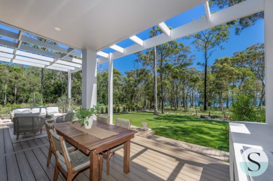 15 Freshwater Crescent, Murrays Beach, NSW 2281