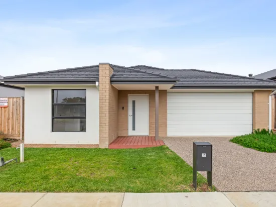15 Frost Dr, Charlemont, Vic 3217