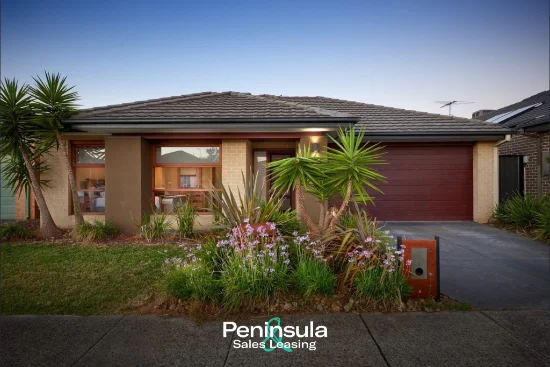 15 Gelderland Dr, Clyde North, Vic 3978