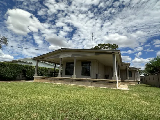 15 Gilbert Street, Walgett, NSW 2832