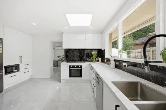 15 Glenora Drive, Vermont, Vic 3133