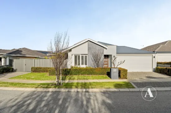 15 Grapestone Road, Piara Waters, WA 6112