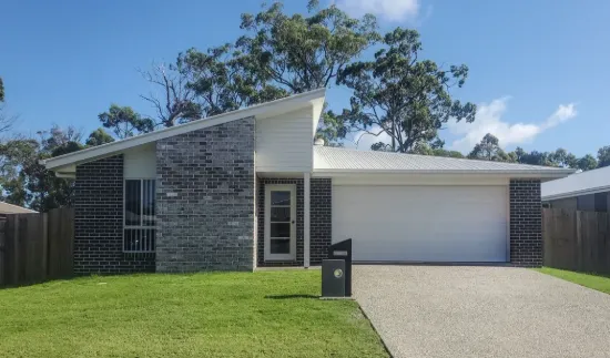 15 Grassbird Circuit, Wondunna, Qld 4655