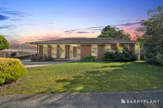 15 Greenlaw Crescent, Berwick, Vic 3806