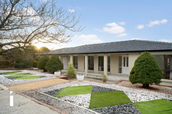 15 Hadleigh Circuit, Isabella Plains, ACT 2905