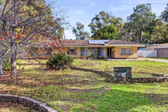 15 Hawkstone Road, Roleystone, WA 6111