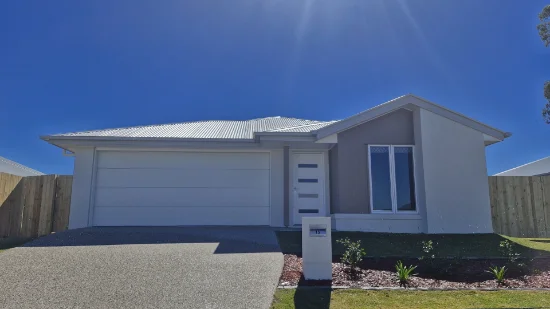 15 Helvig Circuit, Pialba, Qld 4655