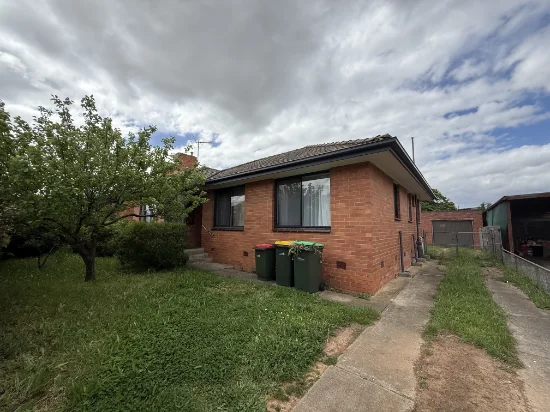 15 Hickory Street, Werribee, Vic 3030 - For Rent