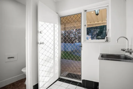 15 Hickson Avenue, Armadale, WA 6112 - For Rent