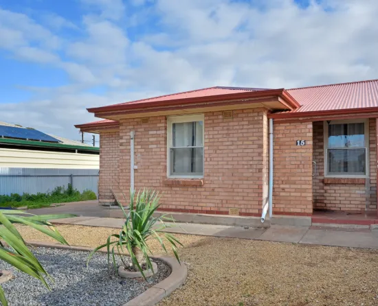 15 Hughes Street, Whyalla Stuart, SA 5608