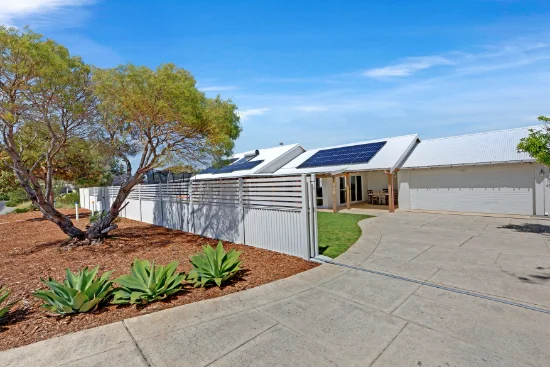 15 Hutt Drive, Dalyellup, WA 6230