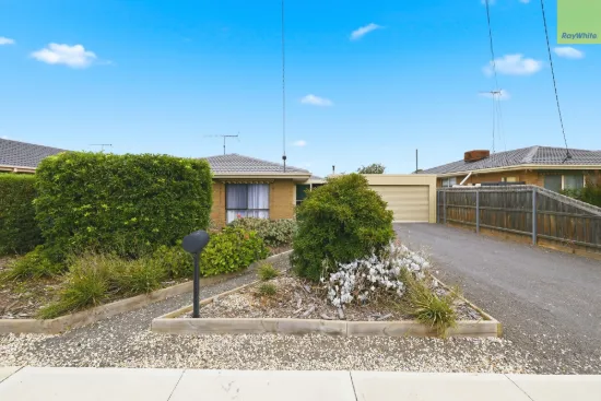 15 Jonathan Drive, Darley VIC 3340-Image
