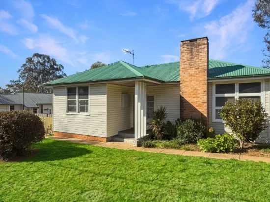 15 Jubilee Street, Coonabarabran, NSW 2357