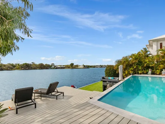 15 Karinya Place, Twin Waters, Qld 4564