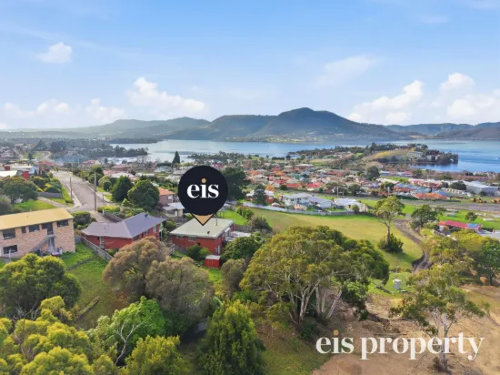 15 Kinarra Crescent, Chigwell, Tas 7011