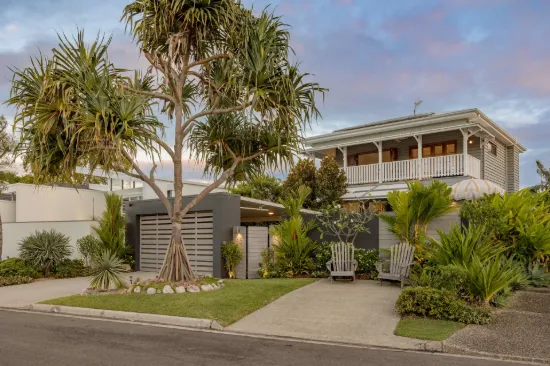 15 Laburnum Crescent, Noosaville, Qld 4566