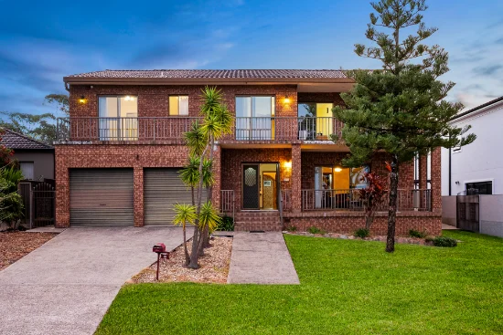 15 Lambeth Place, Illawong, NSW 2234